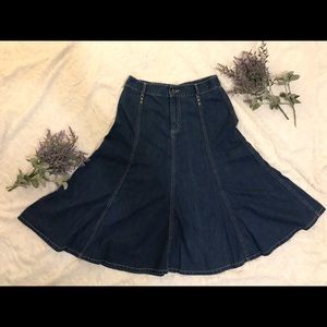 Denim skirt
